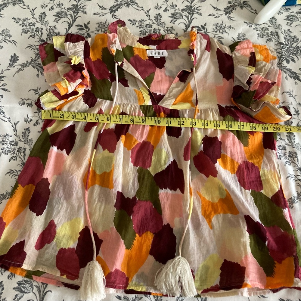 THML / Multi-Color Abstract Spot blouse - Picture 6 of 9